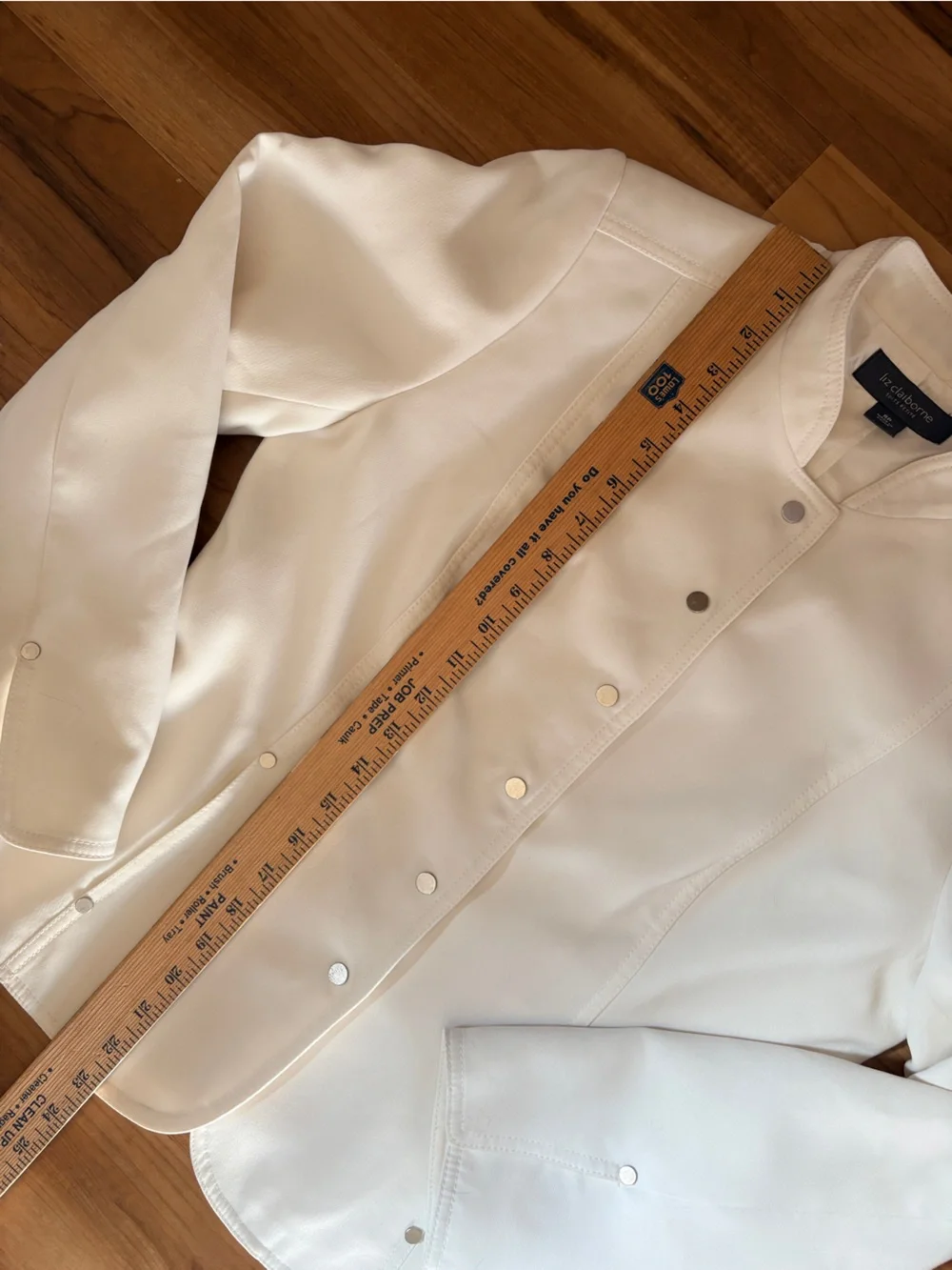Liz Claiborne Off-White with Silver-Tone Snap Front Structured Jacket 8P